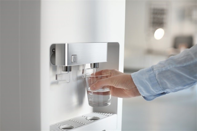 喝水、腎臟、飲水機、水杯-康興醫(yī)療器械官網(wǎng)